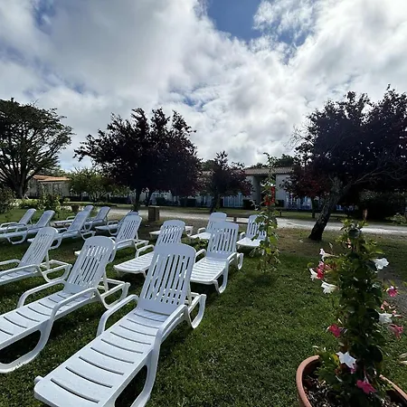 T2 Avec Piscine Chauffee Et Spa A - 4 Couchages - Fr-1-246c-29 Saint-Martin-de-Ré